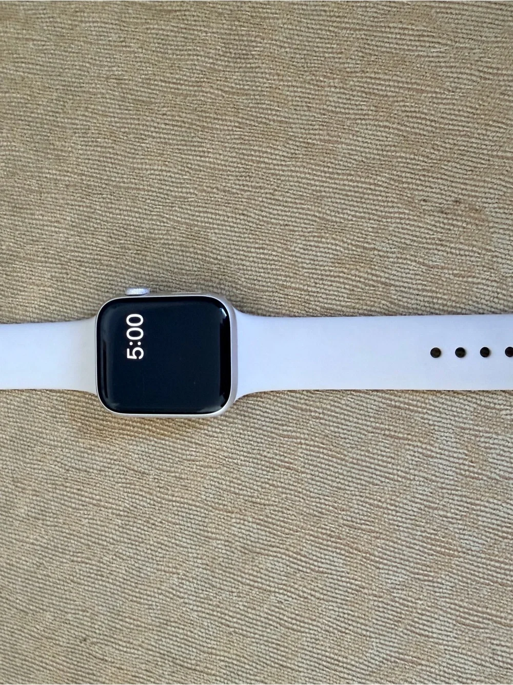 Apple SE light Griege Silicone Band m/l size) Smartwatch with Aluminum Case